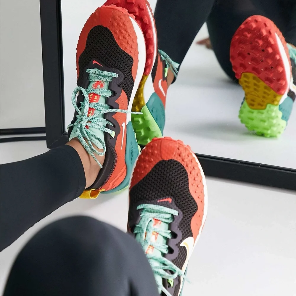 Nike Multicolor Trail Running Shoes - Picture 6 of 14